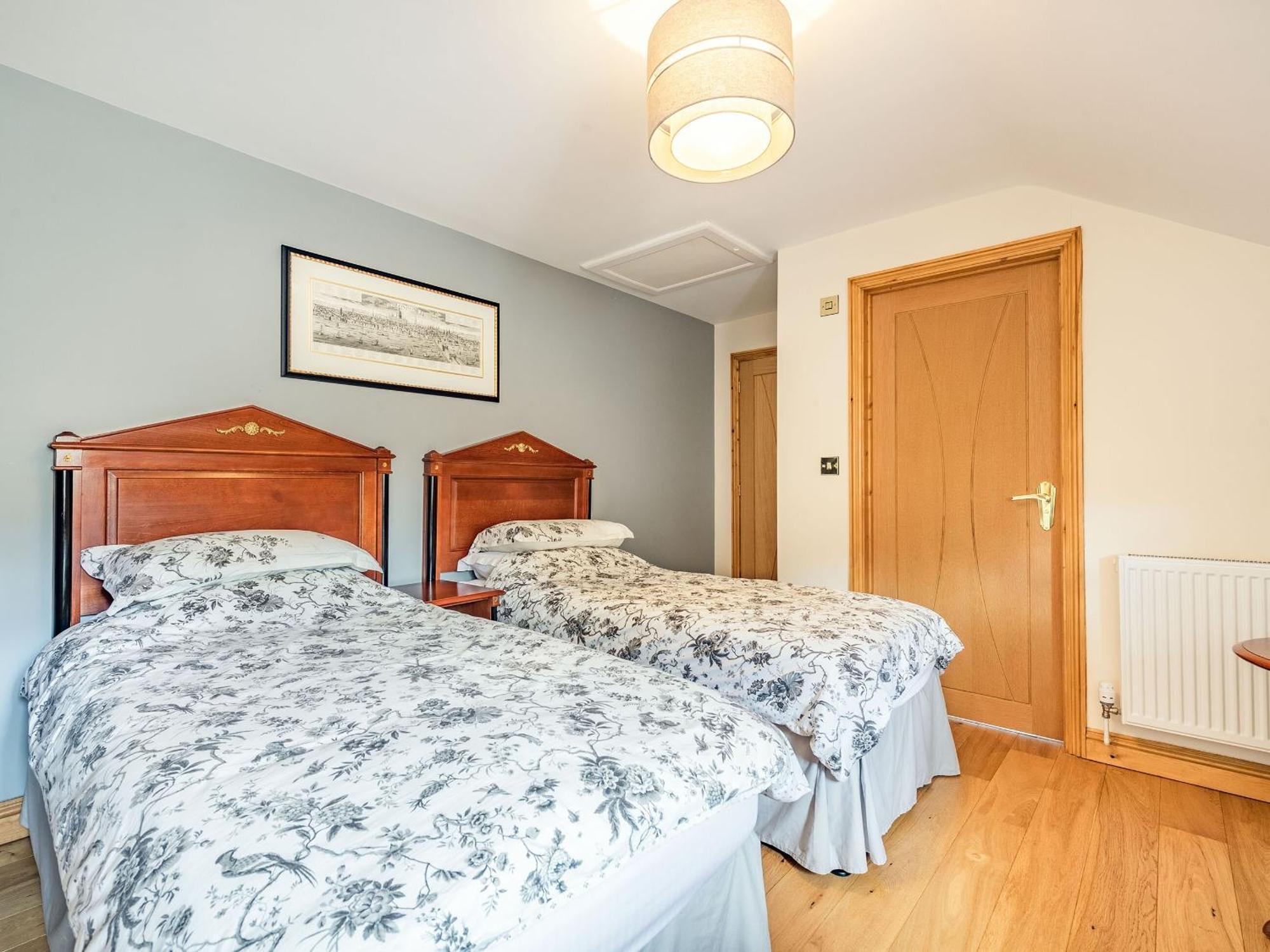 Paradise Cinderford Экстерьер фото